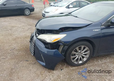 2016 Toyota Camry Hybrid Xle z USA, uszkodzony, nr VIN 4T1BD1FK1GU183354